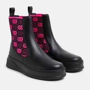 Gucci Women's Black & Pink Leather Chelsea Boots